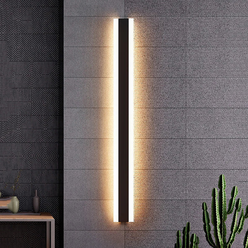 Modern Linear Outdoor LED Wall Sconce for Garden and Porch Lighting