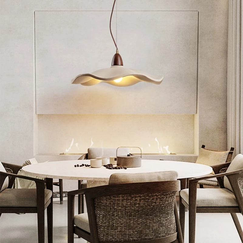 Wabi-Sabi Cream Pendant Light for Minimalist Restaurants and Bedroom Decor
