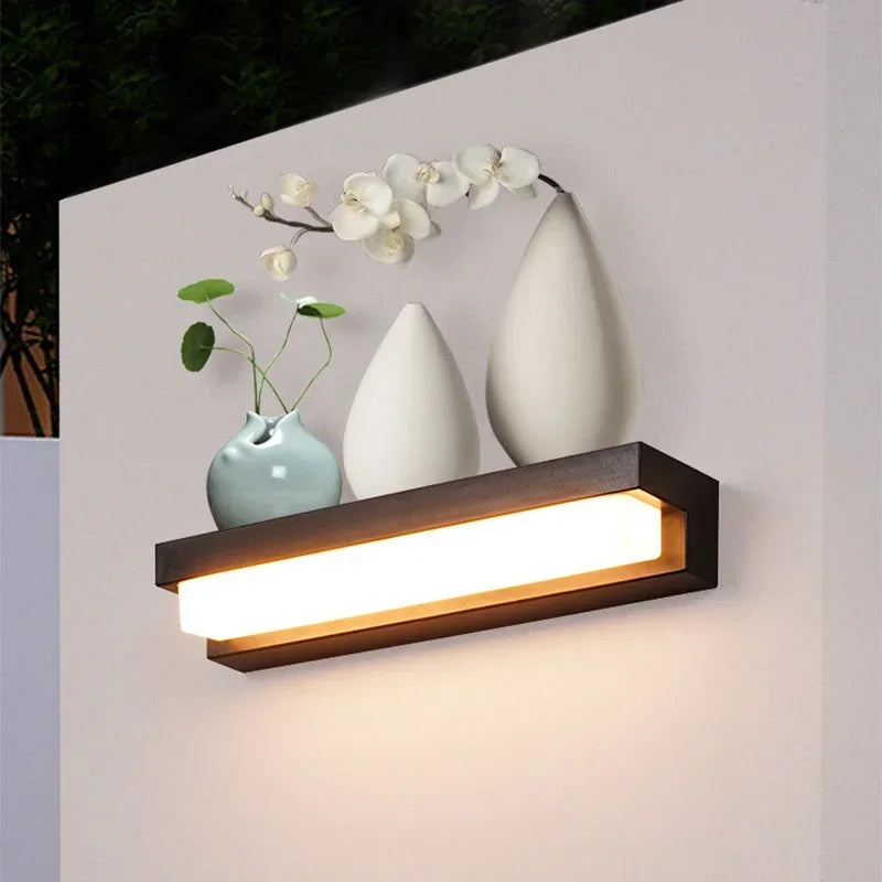 Modern Solar LED Wall Light for Outdoor Villa and Courtyard Decor