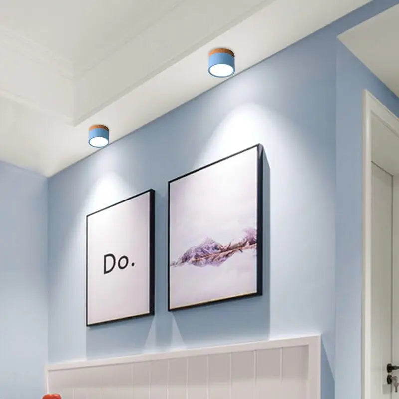 Modern Nordic Wood LED Surface Mounted Spotlight for Stylish Interiors