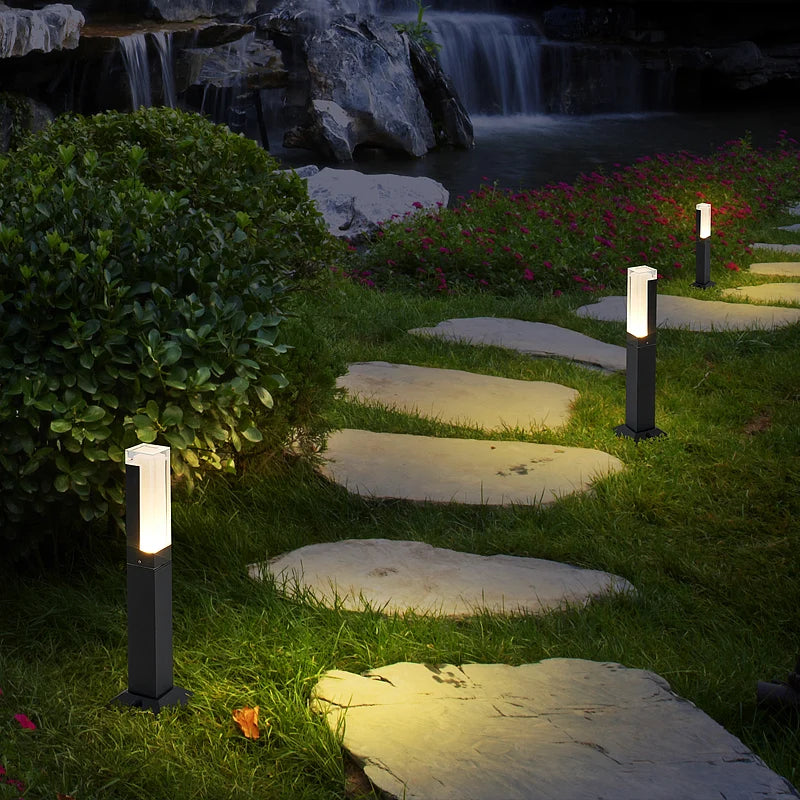 Modern LED Post Light for Garden Villa and Outdoor Landscaping