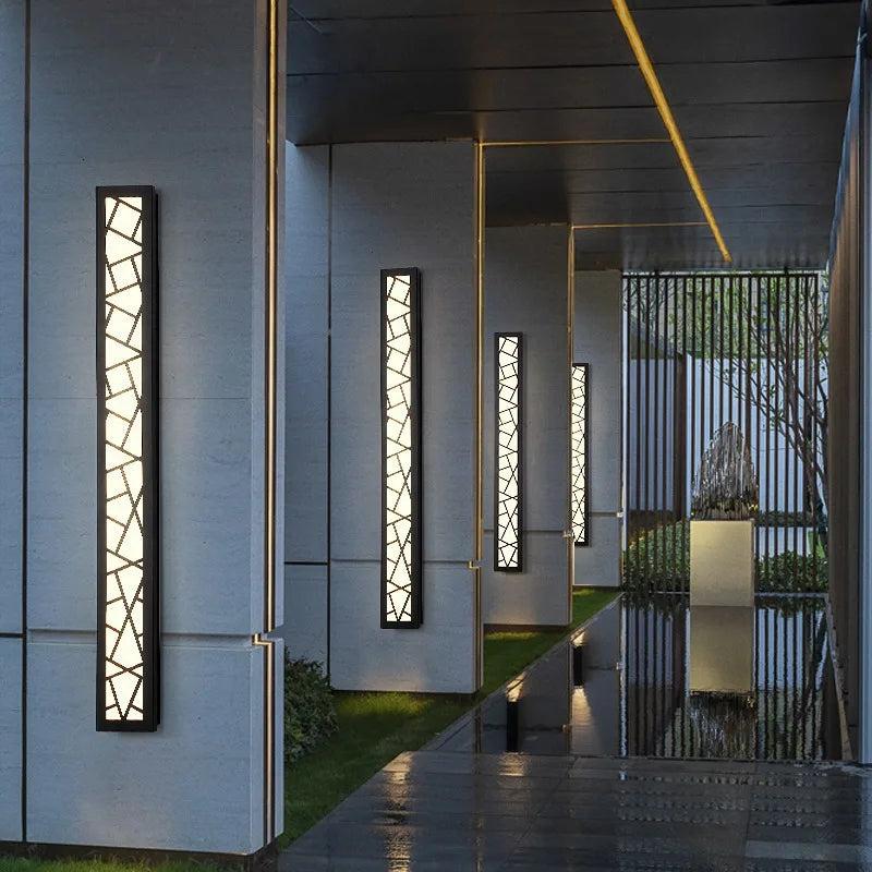 Minimalist Linear Outdoor Wall Sconce for Modern Porches and Garden Lighting