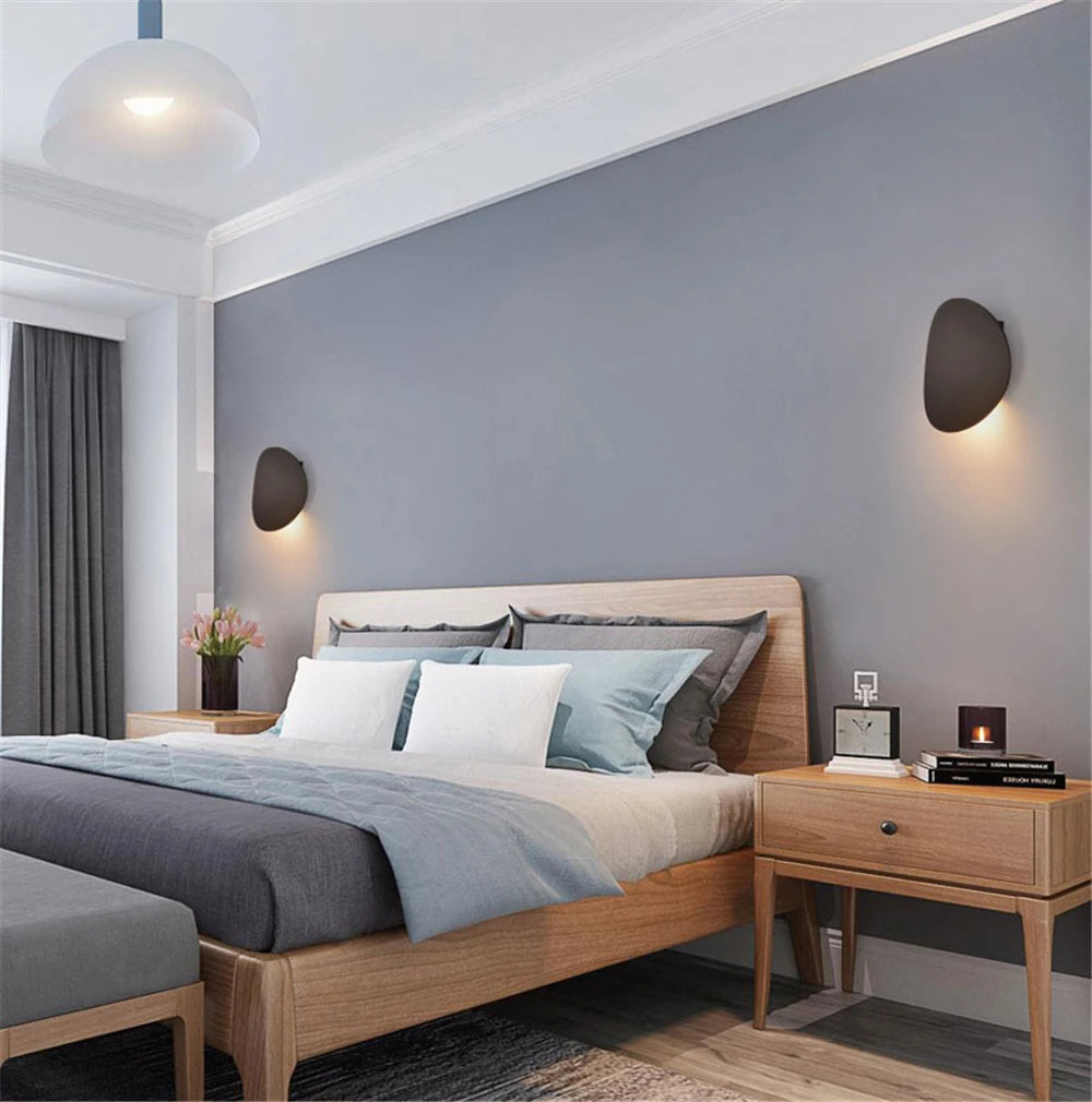 Modern Aluminum LED Wall Sconce for Bedroom and Living Room Decor