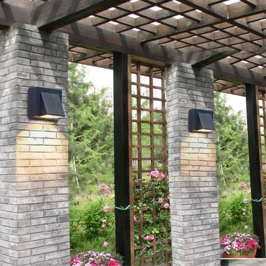 Modern Aluminum LED Outdoor Wall Sconce for Garden and Patio Lighting