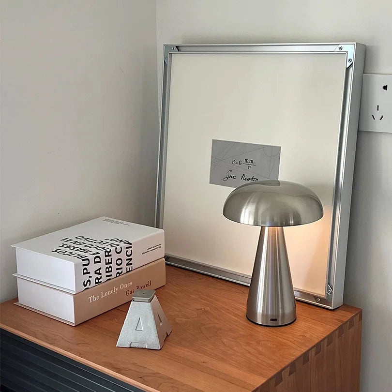 Retro Mushroom Table Lamp for Bedside and Restaurant Ambiance
