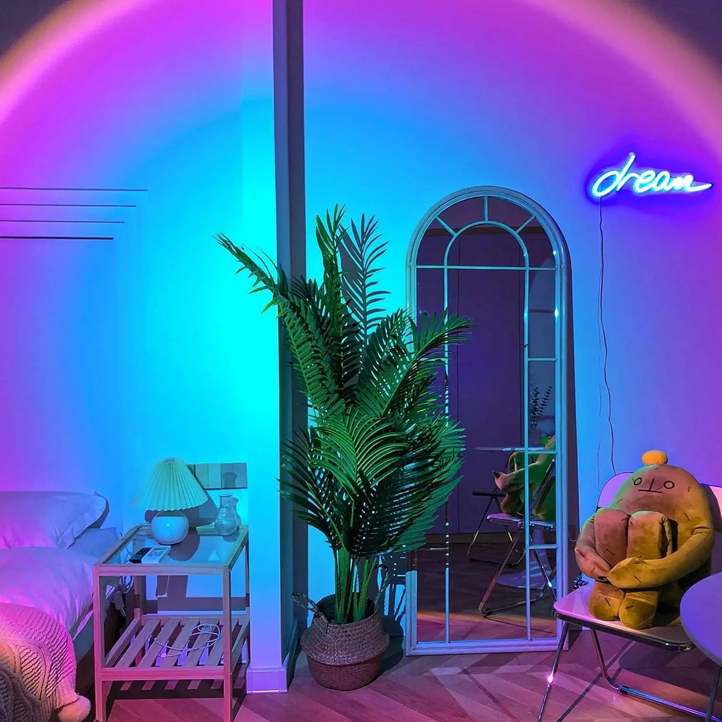 Ambient Sunset Projection LED Lamp for Modern Living Room Decor