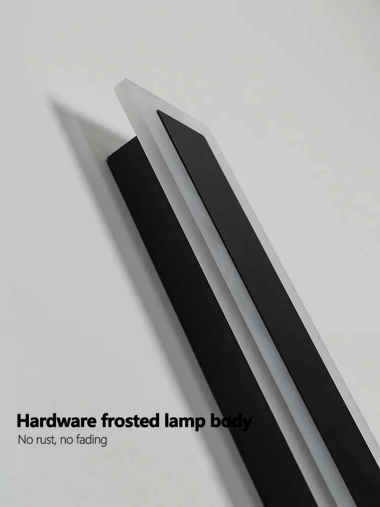 Modern Aluminum LED Wall Sconce for Outdoor Garden and Porch Lighting