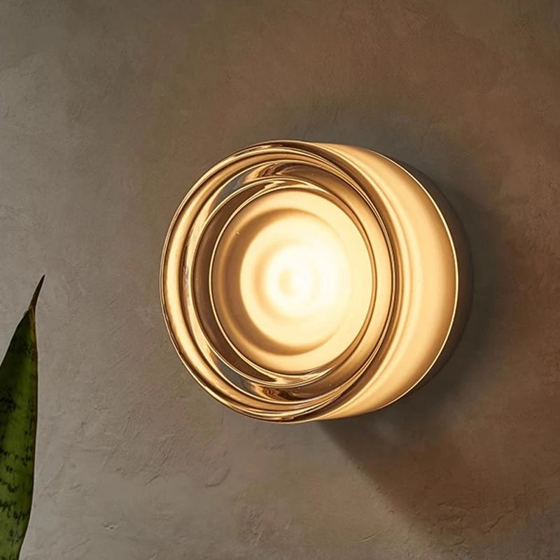 Modern LED Wall Sconce with Amber Glass for Elegant Living Spaces