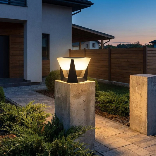 Solar LED Post Cap Light for Garden Patio and Deck Fencing